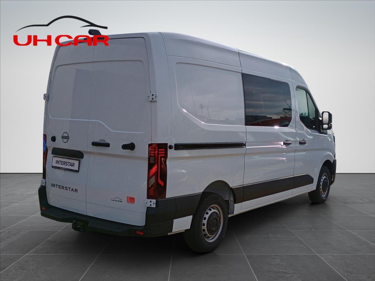 Nissan Interstar