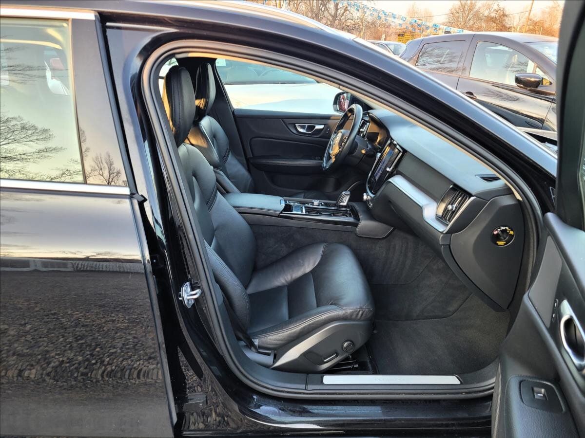 Volvo V60 Kombi 2,0 l 251 kw