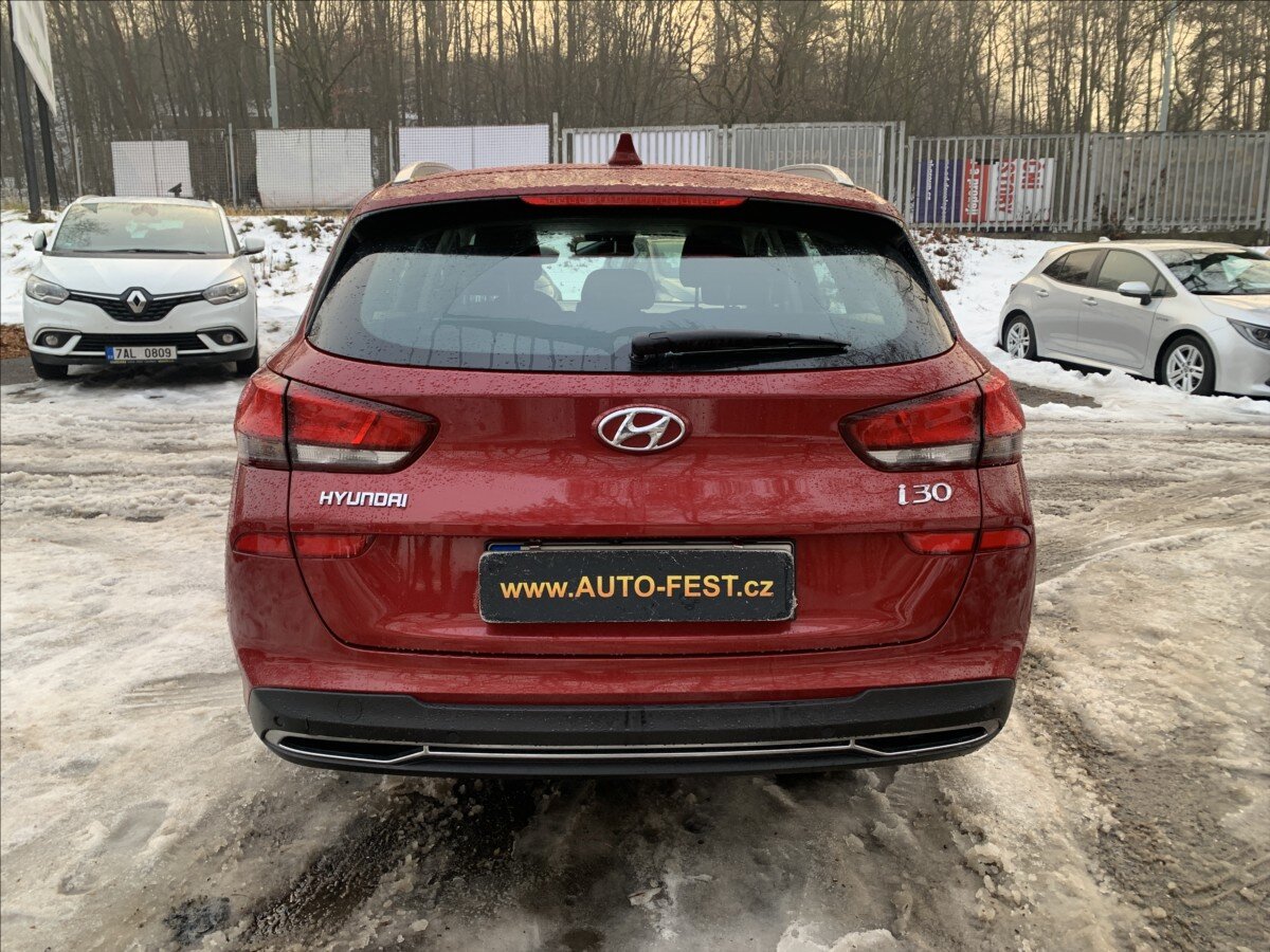 Hyundai i30 Kombi 998,0 88 kw