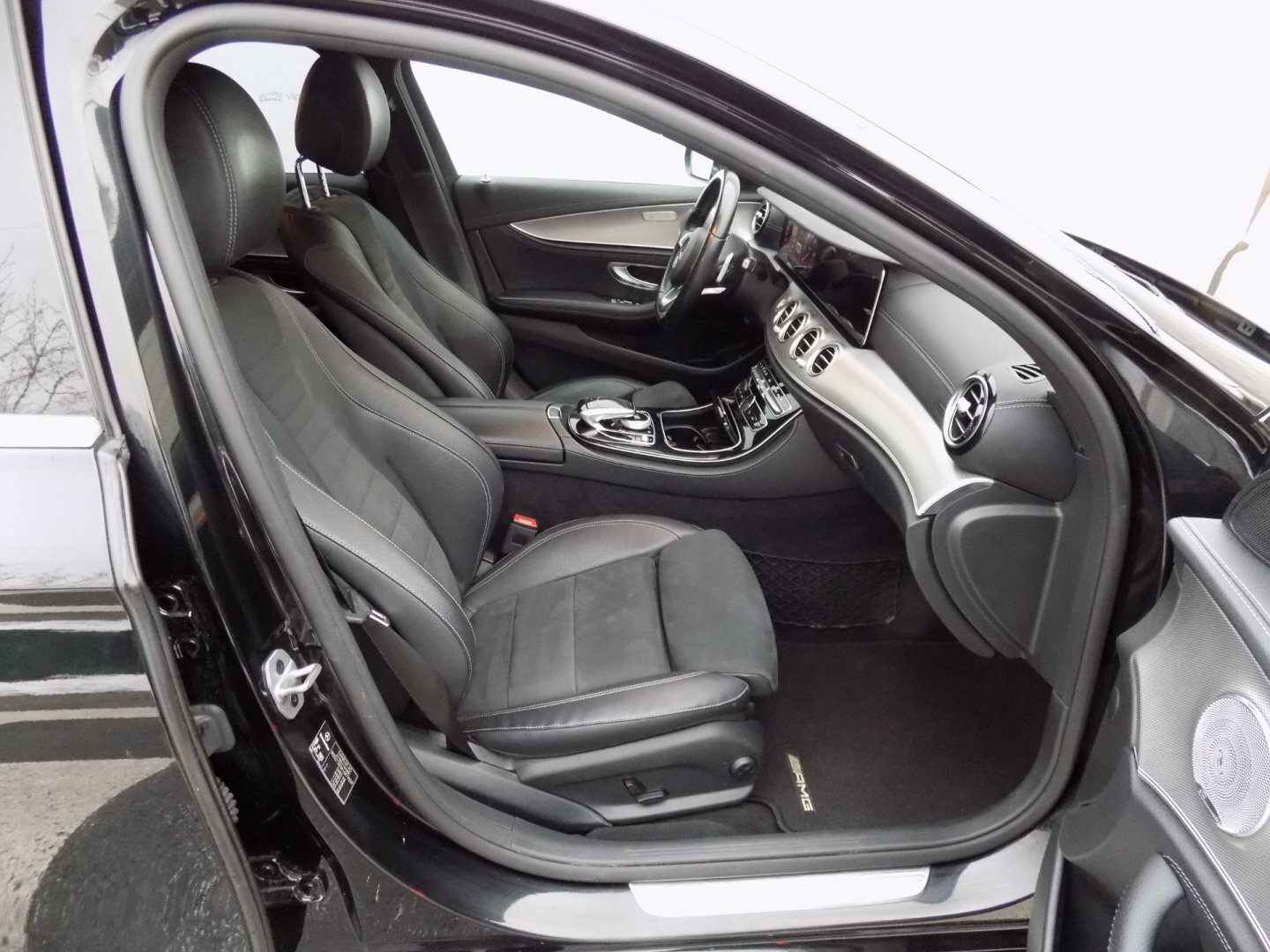 Mercedes-Benz Třídy E Sedan 3,0 l 190 kw