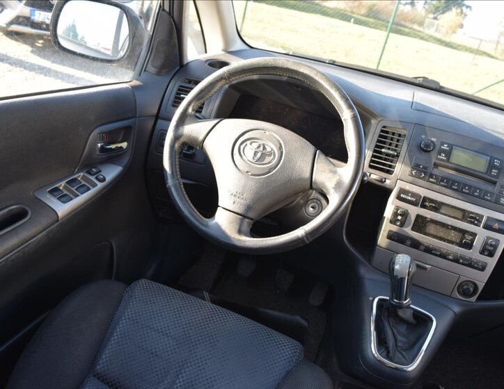 Toyota Corolla Verso 28