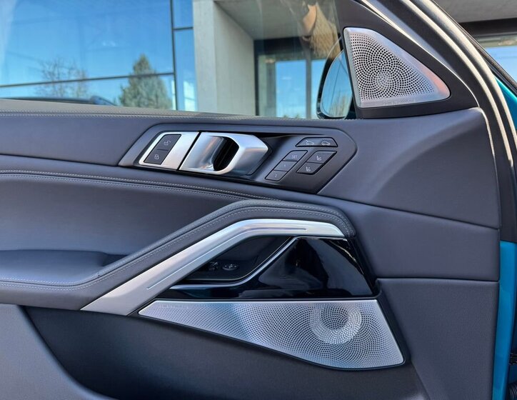BMW X6 SUV / Terénní 4,4 l 390 kw