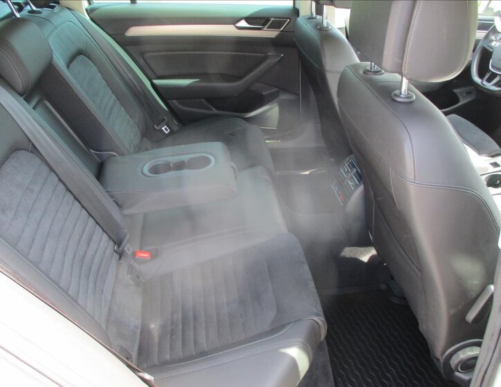 Volkswagen Passat Kombi 2,0 l 140 kw