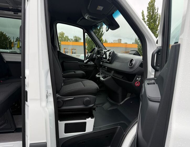 Mercedes-Benz Sprinter 7