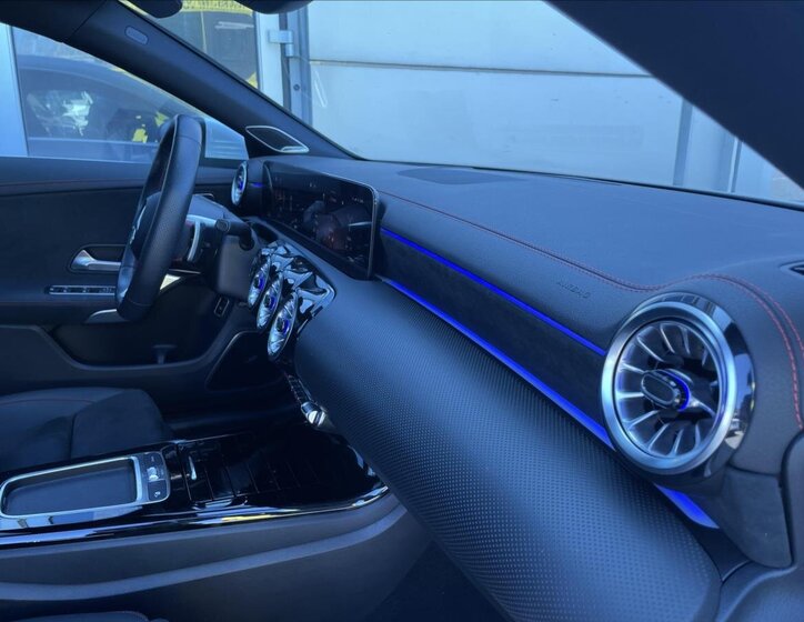 Mercedes-Benz CLA Kombi 1,3 l 120 kw