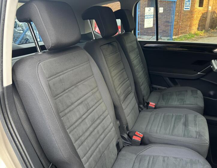 Volkswagen Touran 48