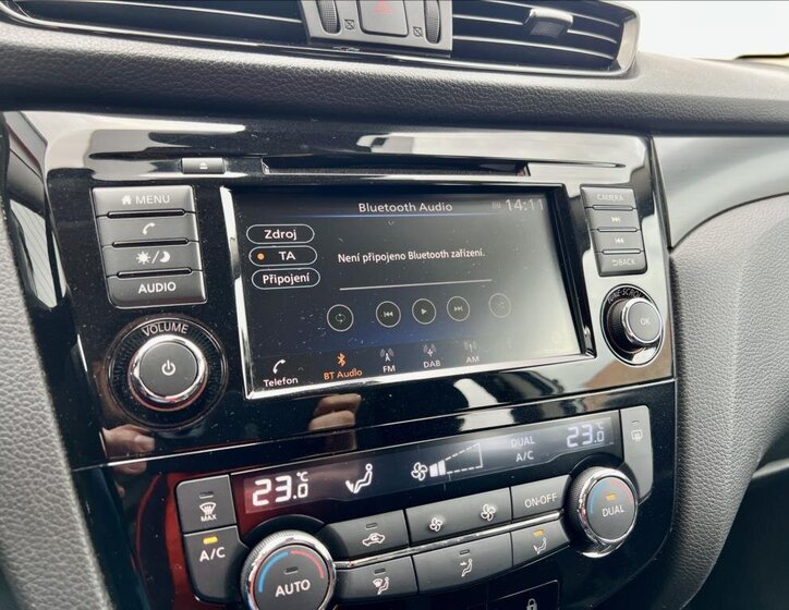 Nissan Qashqai SUV / Terénní 1,5 l 85 kw