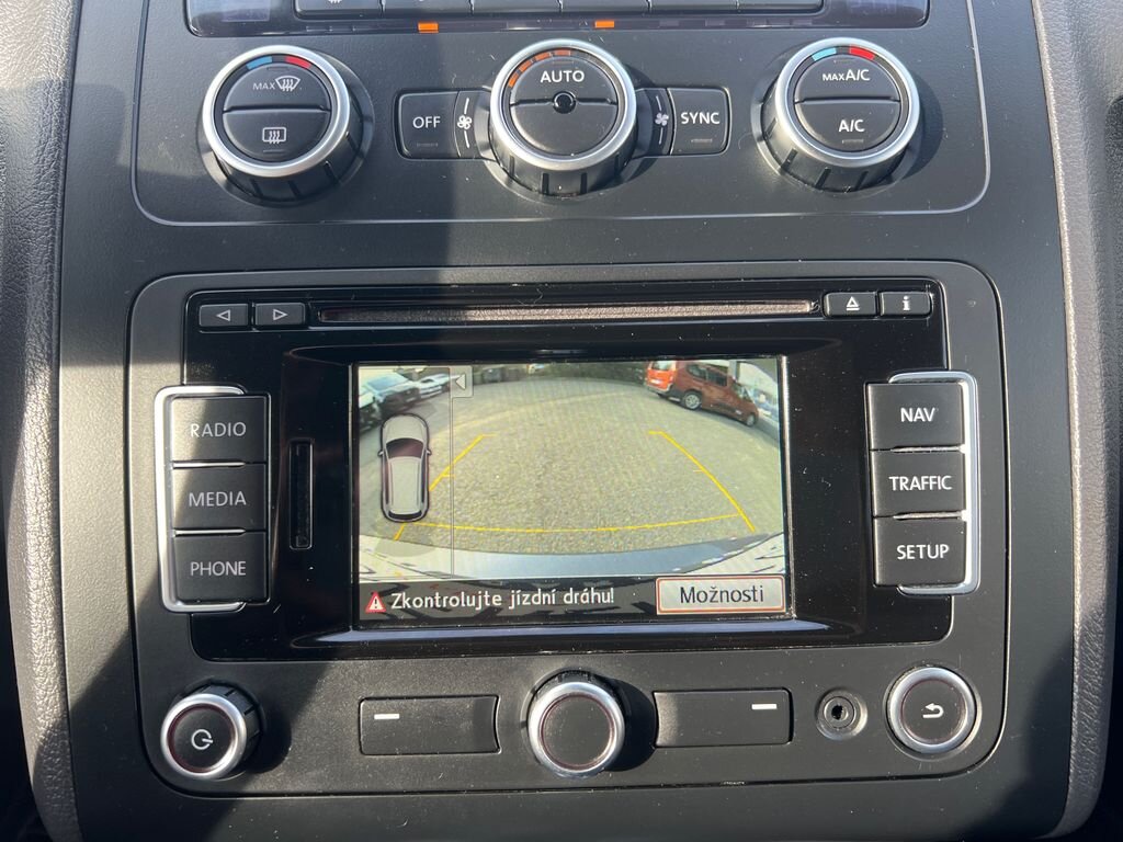 Volkswagen Touran MPV 1,6 l 77 kw