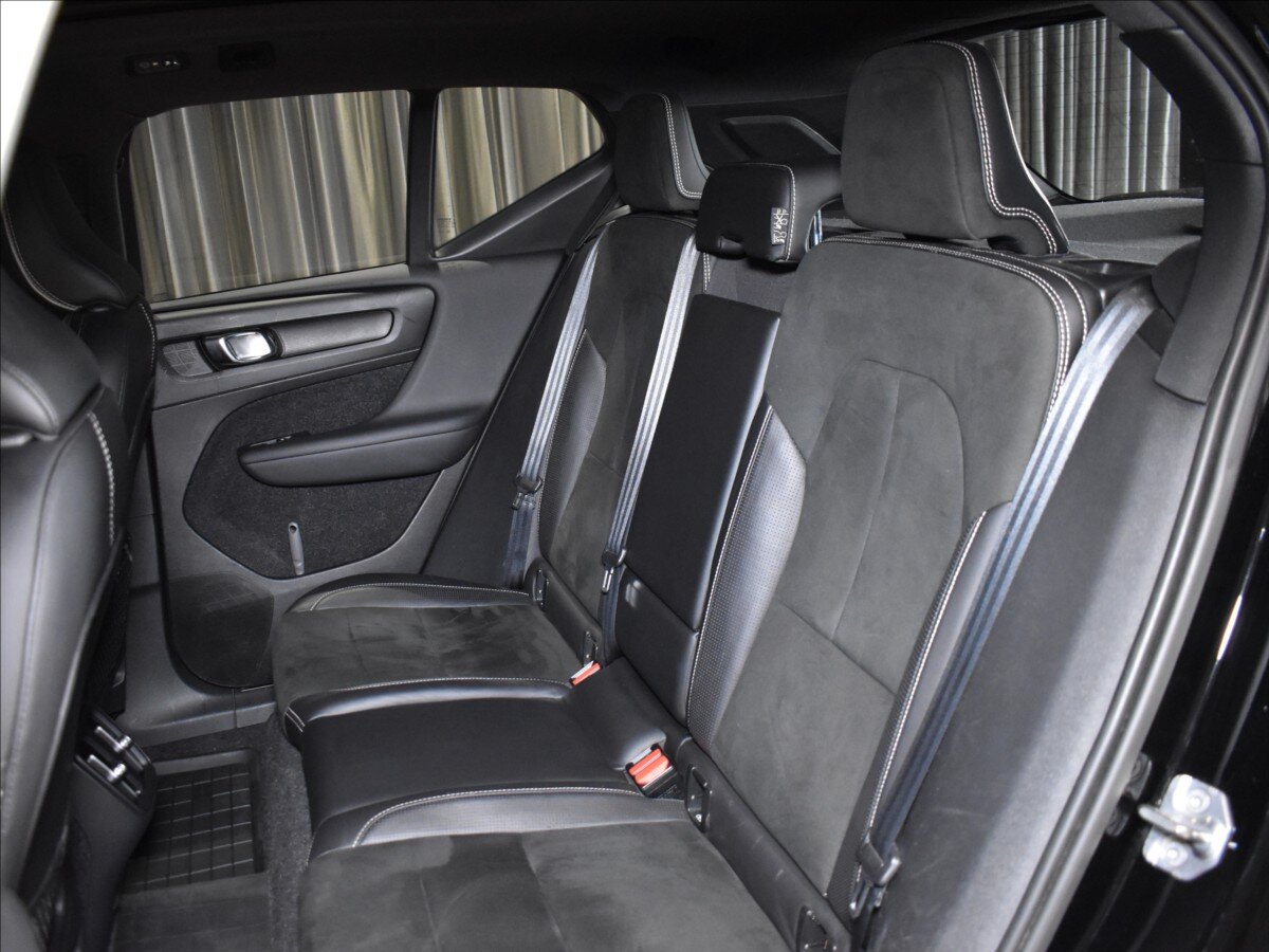 Volvo XC40 SUV 2,0 l 140 kw