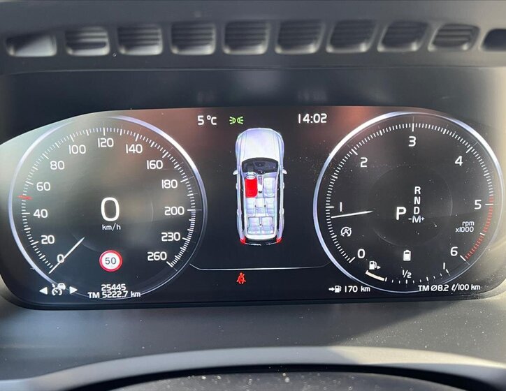 Volvo XC90 SUV / Terénní 2,0 l 173 kw