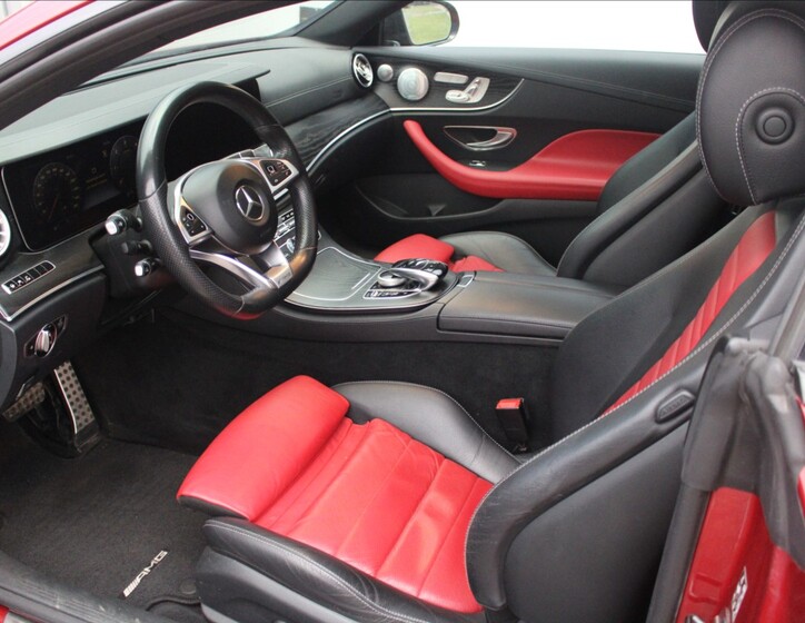 Mercedes-Benz Třídy E 16