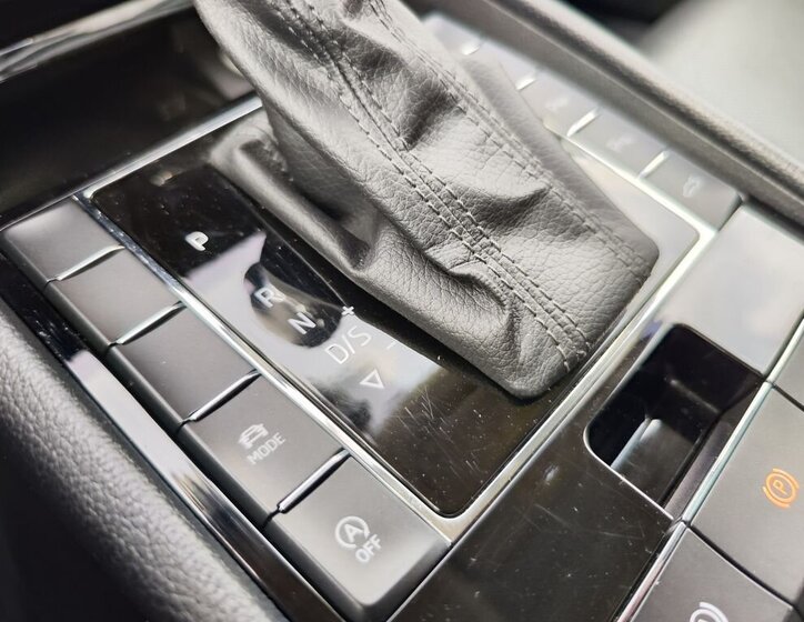 Škoda Superb Sedan / Limuzína 2,0 l 110 kw