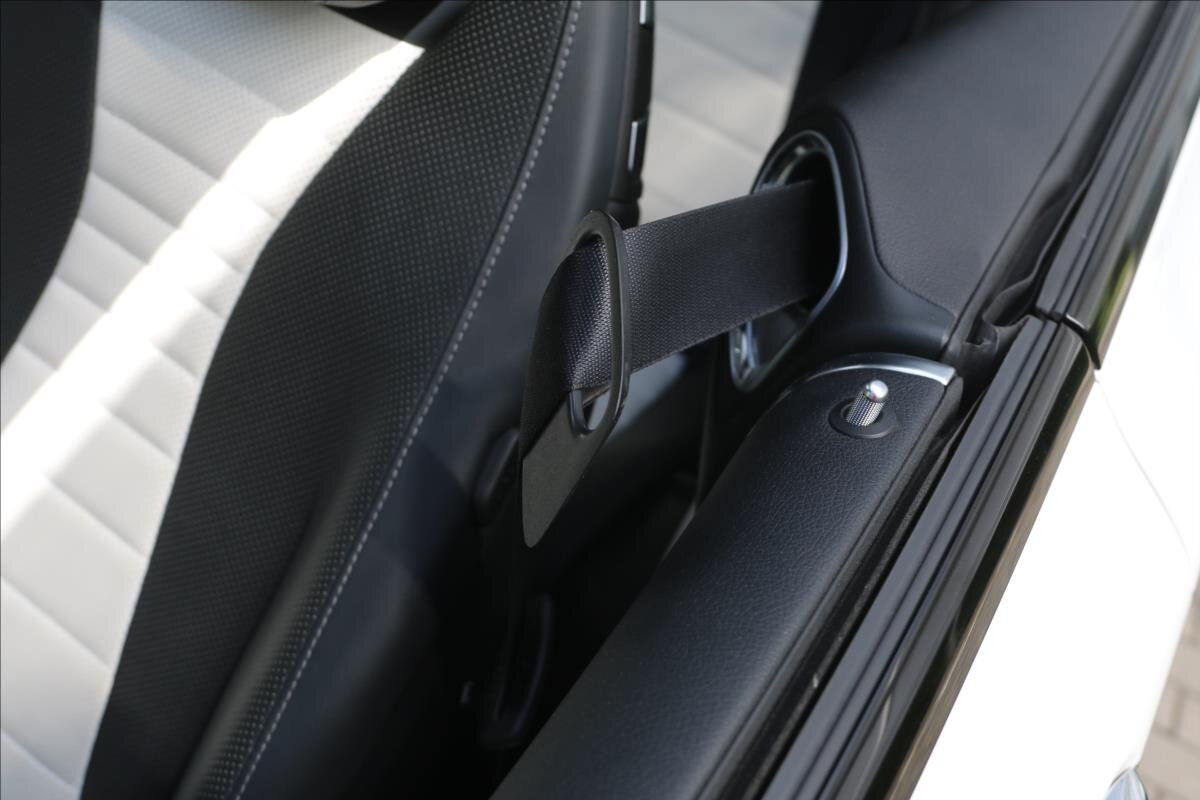 Mercedes-Benz Třídy E Kupé 2,9 l 250 kw