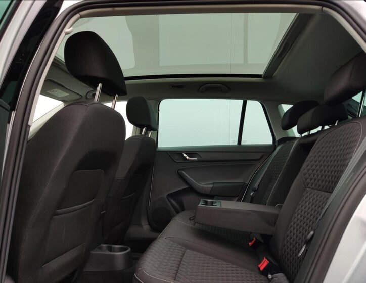 Škoda Rapid Hatchback 1,2 l 81 kw