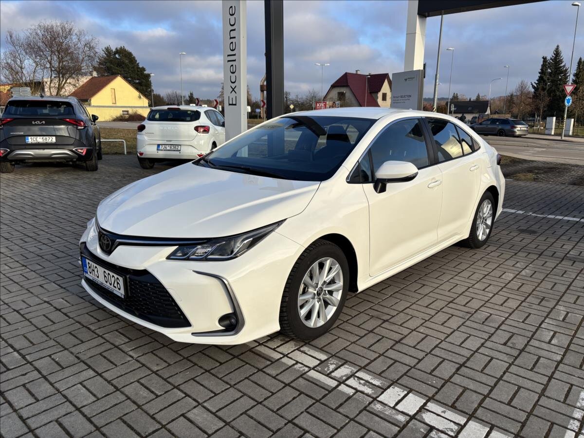 Toyota Corolla Sedan 1,5 l 92 kw