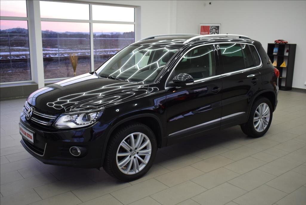Volkswagen Tiguan SUV 2,0 l 103 kw
