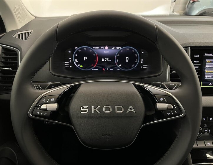 Škoda Karoq SUV 1,5 l 110 kw