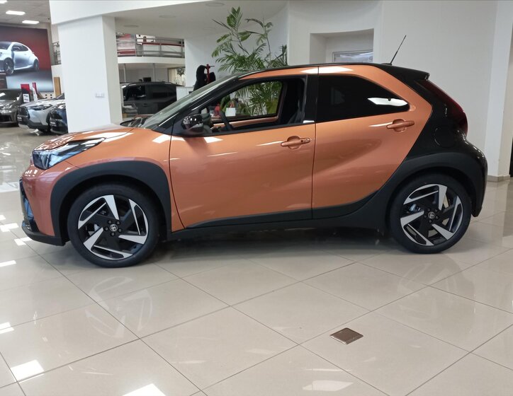 Toyota Aygo Hatchback 1,5 l 53 kw