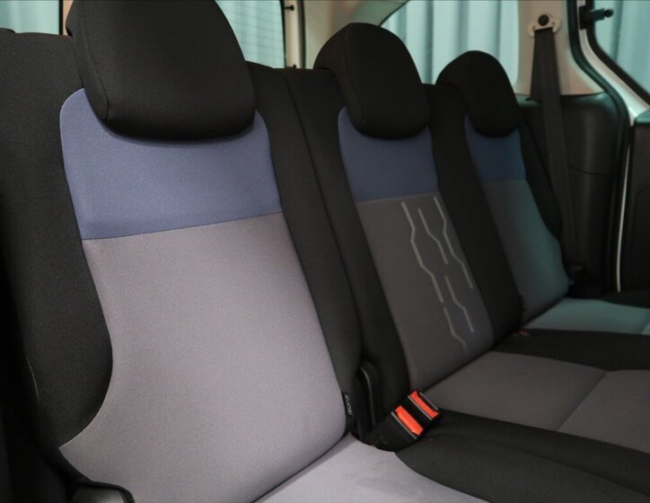 Peugeot Partner Tepee Kombi 1,6 l 55 kw