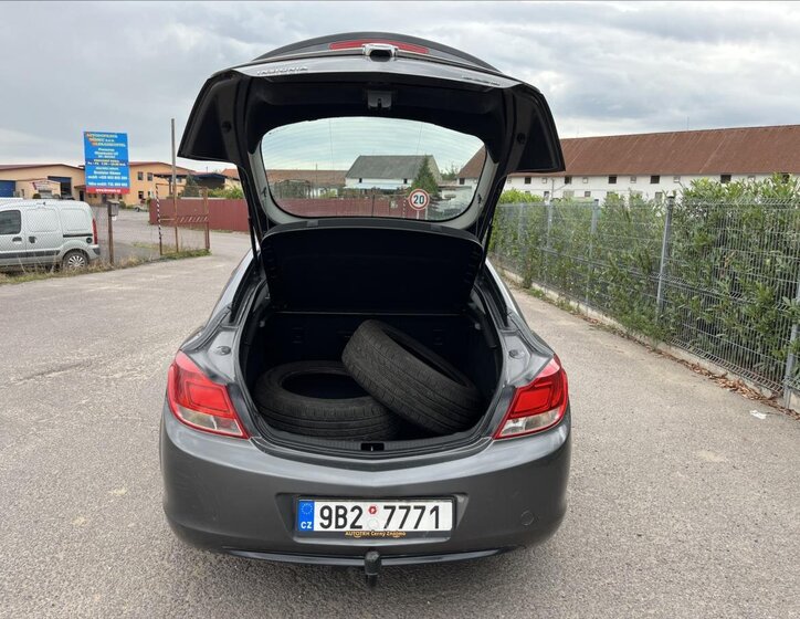 Opel Insignia Liftback 2,0 l 96 kw