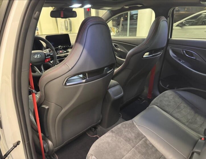 Hyundai i30 Liftback 2,0 l 206 kw