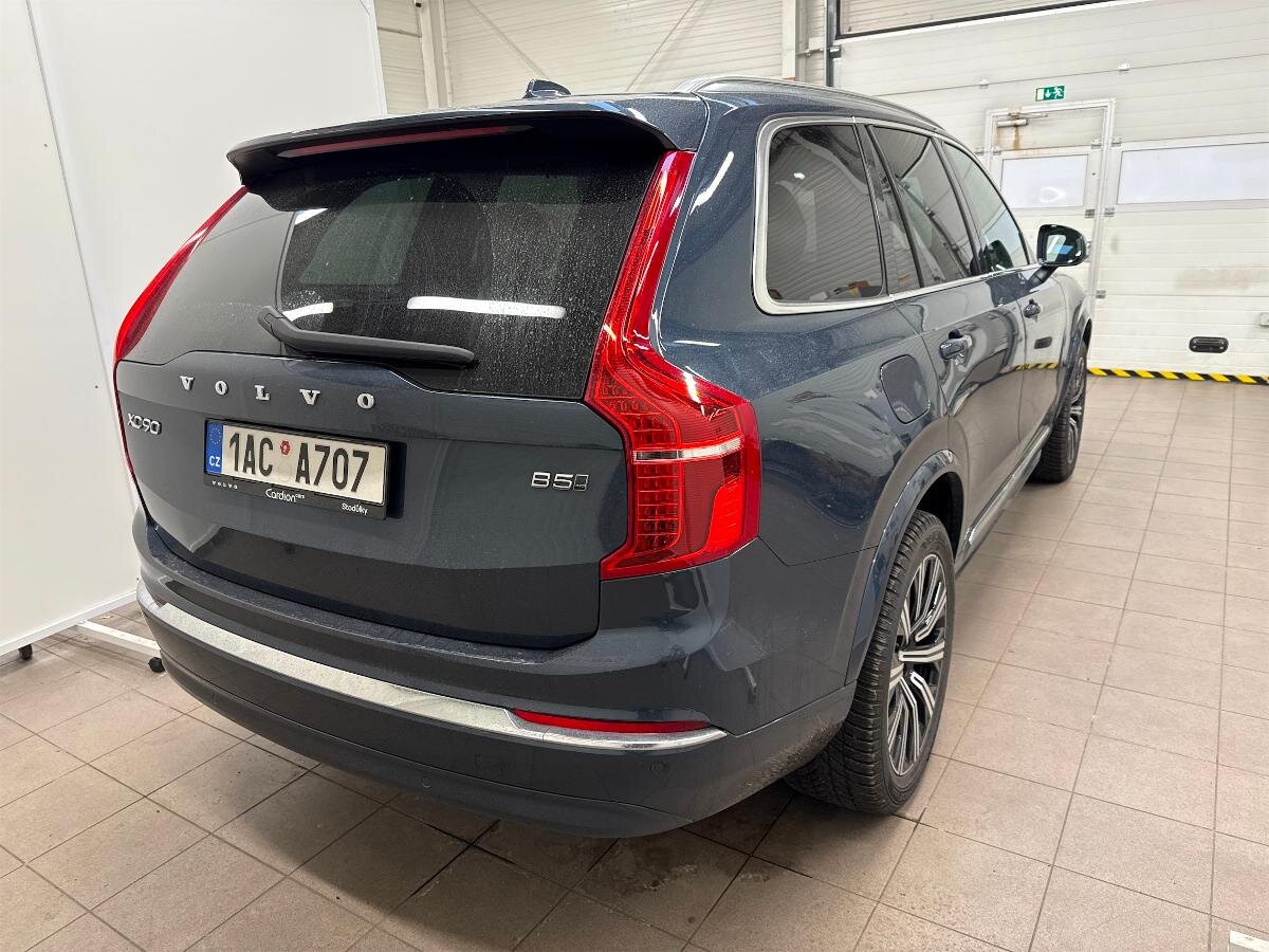 Volvo XC90 SUV 2,0 l 173 kw