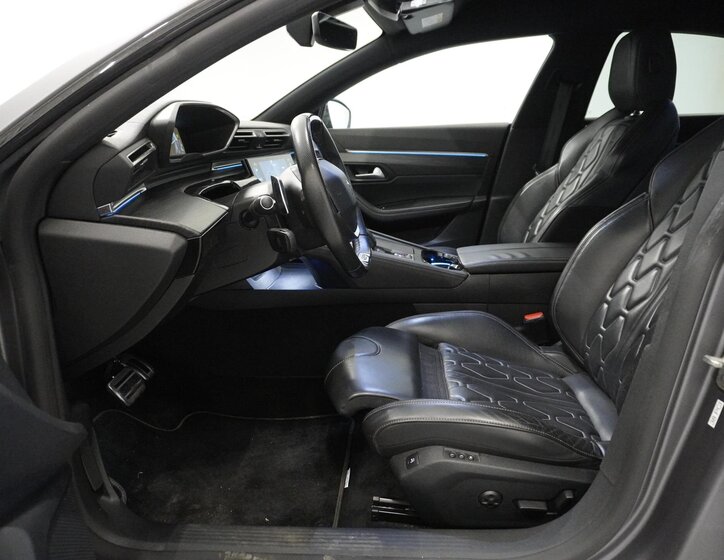 Peugeot 508 Liftback 1,6 l 165 kw