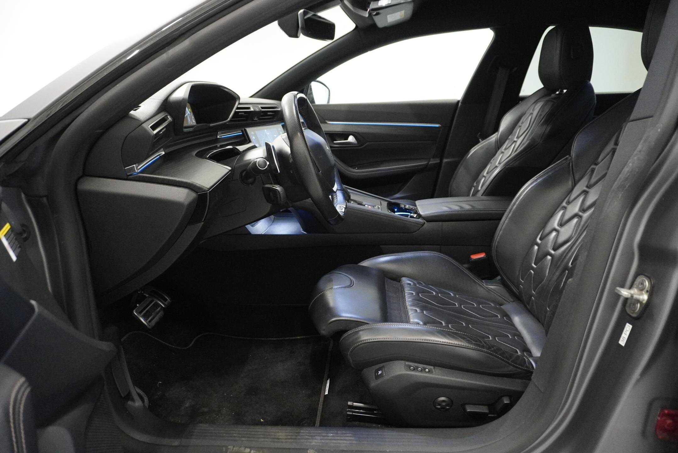 Peugeot 508 Liftback 1,6 l 165 kw