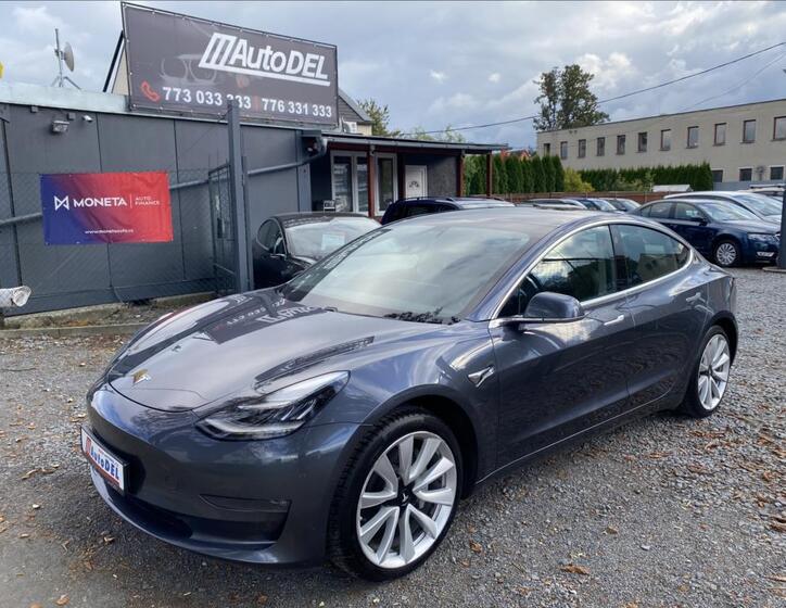 Tesla Model 3 2