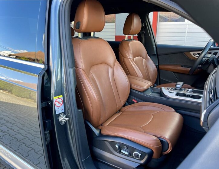 Audi SQ7 SUV / Terénní 4,0 l 320 kw