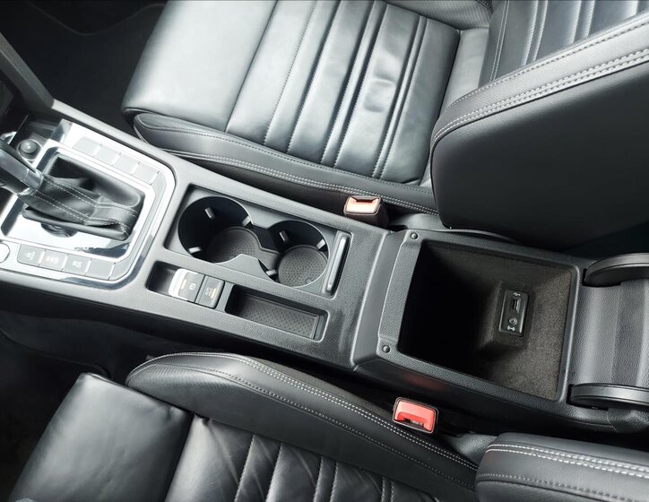 Volkswagen Passat 45