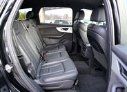 Audi Q7 30