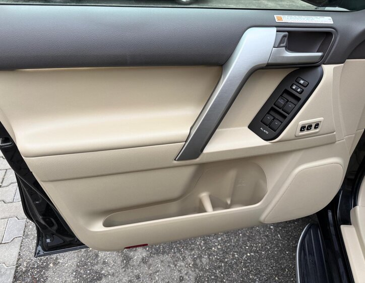 Toyota Land Cruiser 22