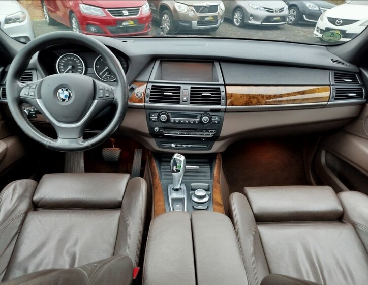BMW X5 SUV / Terénní 3,0 l 173 kw