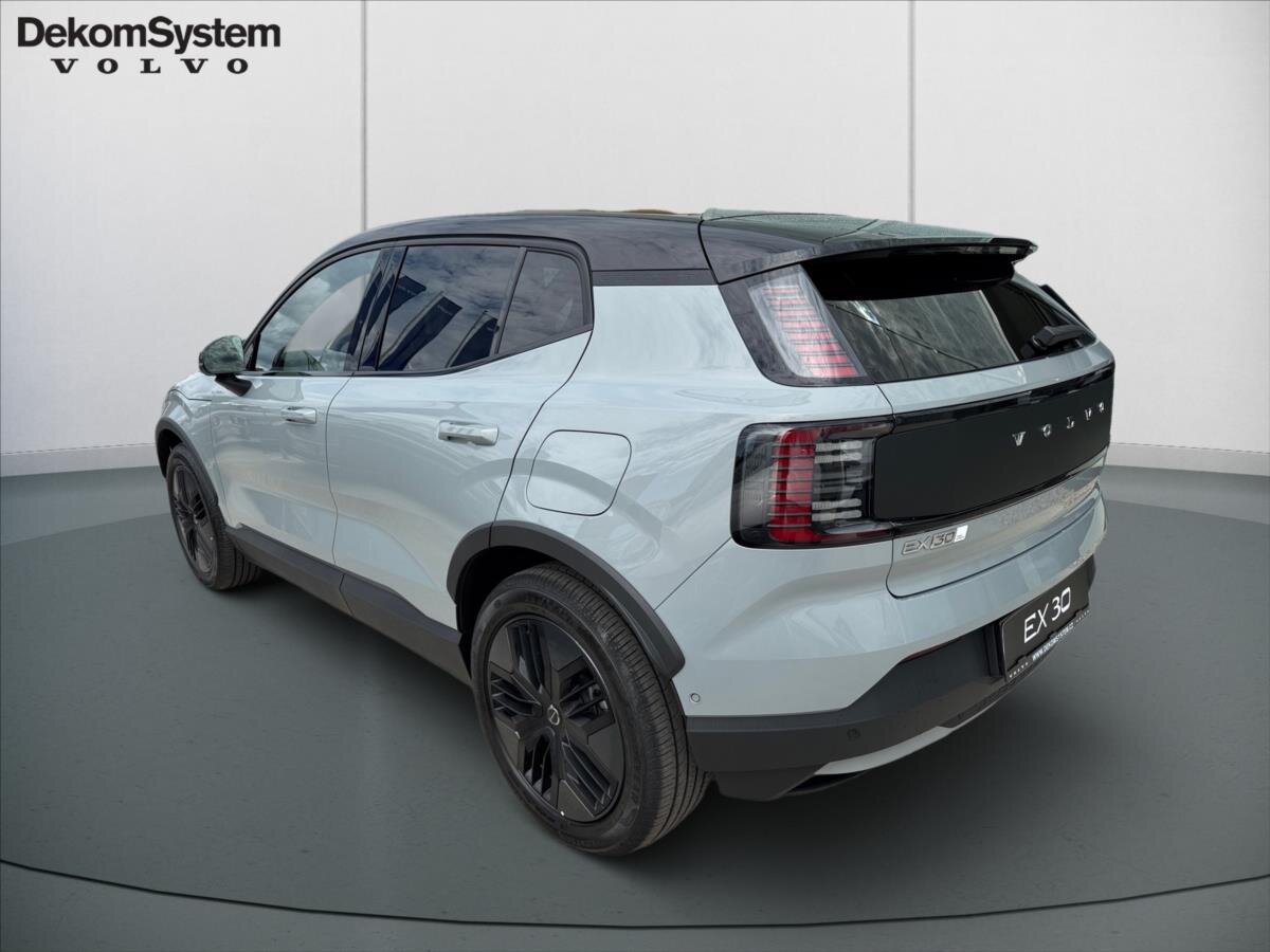 Volvo EX30 SUV / Terénní 0,0 315 kw