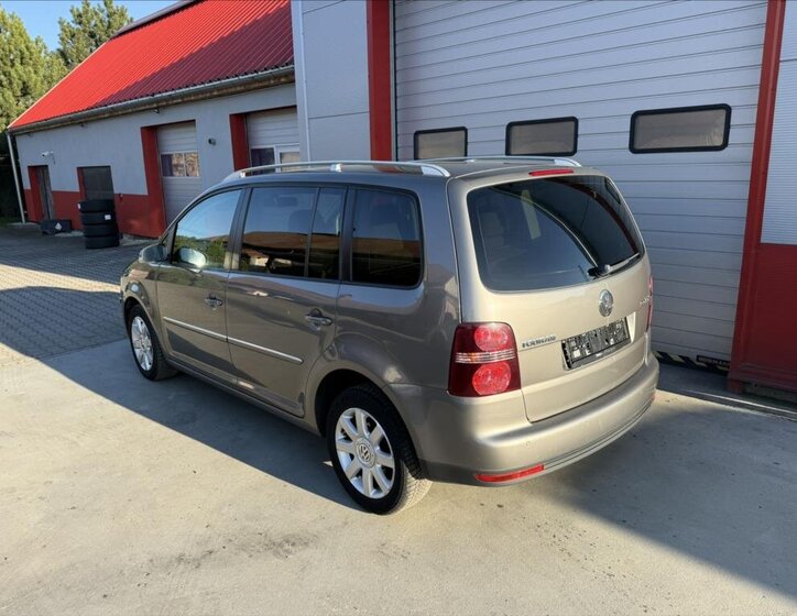 Volkswagen Touran MPV 2,0 l 103 kw