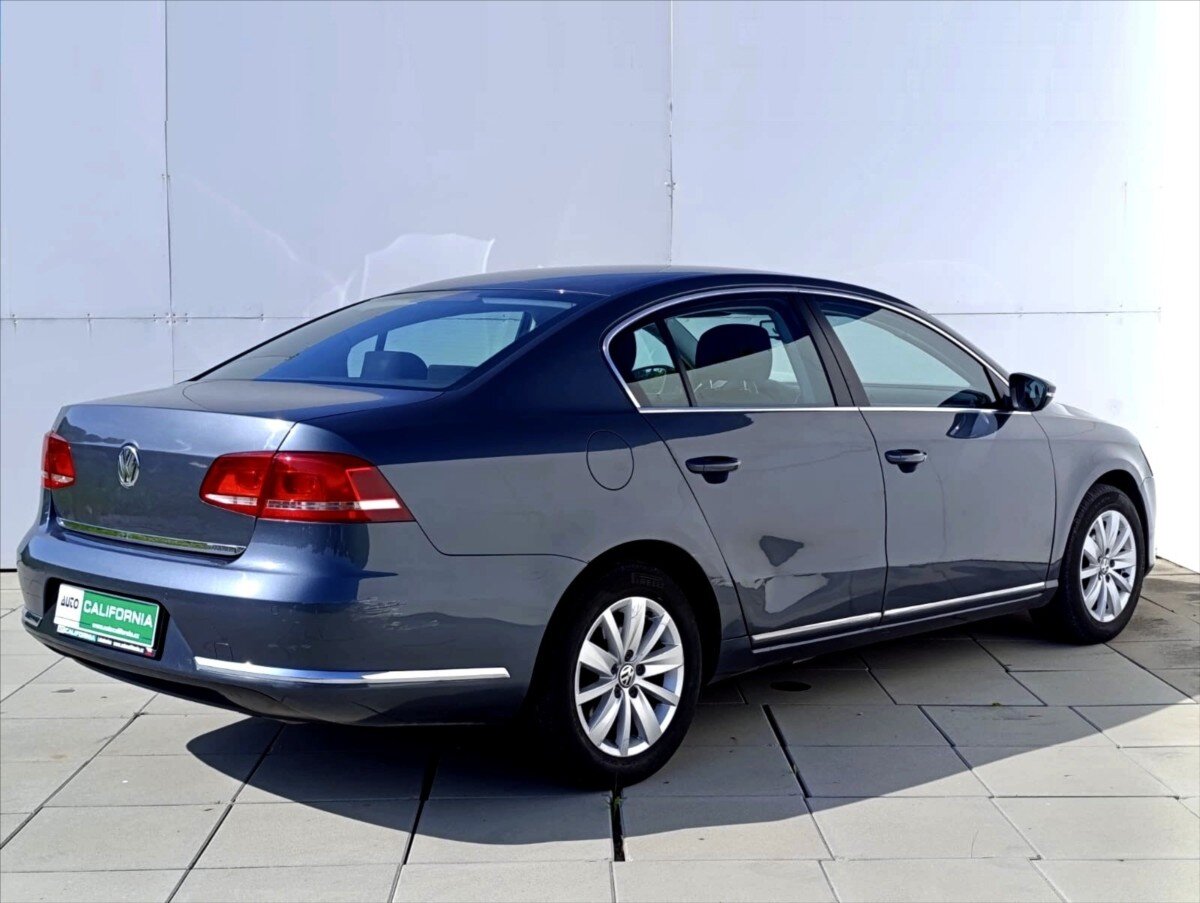 Volkswagen Passat Sedan 1,4 l 110 kw