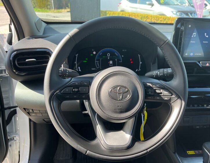 Toyota Yaris Cross SUV / Terénní 1,5 l 68 kw