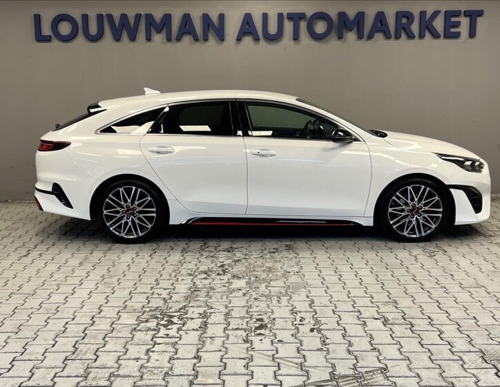 KIA ProCeed Hatchback 1,6 l 150 kw