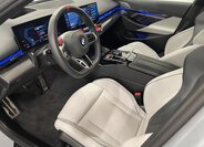 BMW M5 Sedan / Limuzína 4,4 l 430 kw
