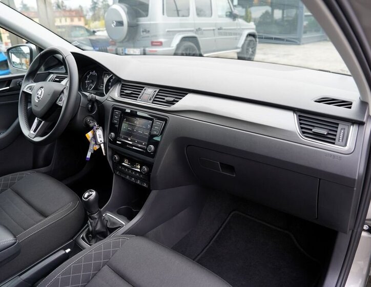 Škoda Rapid Sedan / Limuzína 999,0 70 kw