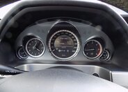 Mercedes-Benz Třídy E Sedan / Limuzína 2,1 l 125 kw