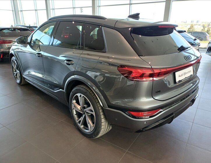 Audi Q6 SUV / Terénní 0,0 285 kw