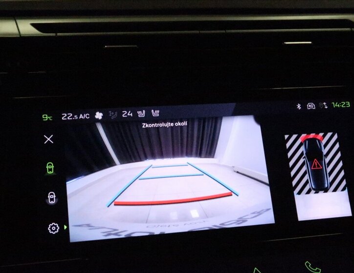 Peugeot 308 Hatchback 1,2 l 96 kw