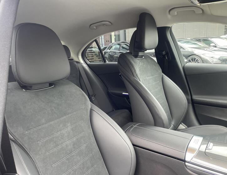 Mercedes-Benz Třídy C 16