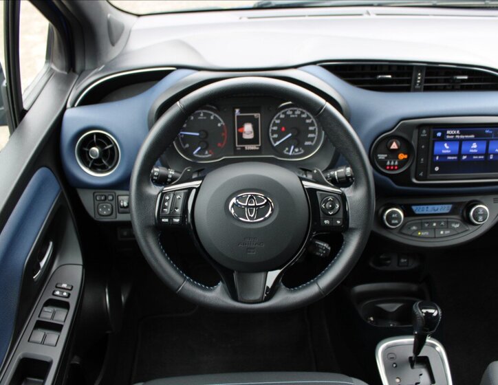 Toyota Yaris Kombi 1,5 l 82 kw