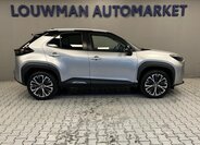 Toyota Yaris Cross 17