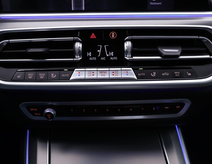 BMW X5 SUV / Terénní 3,0 l 210 kw