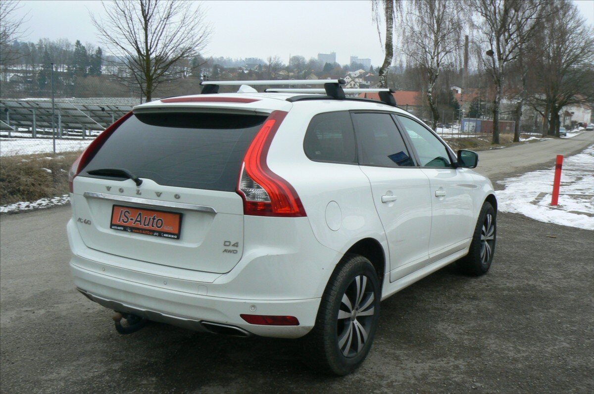 Volvo XC60 SUV 2,4 l 120 kw
