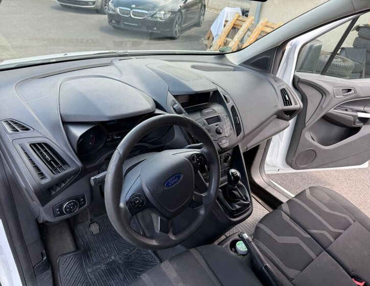 Ford Transit Connect 8